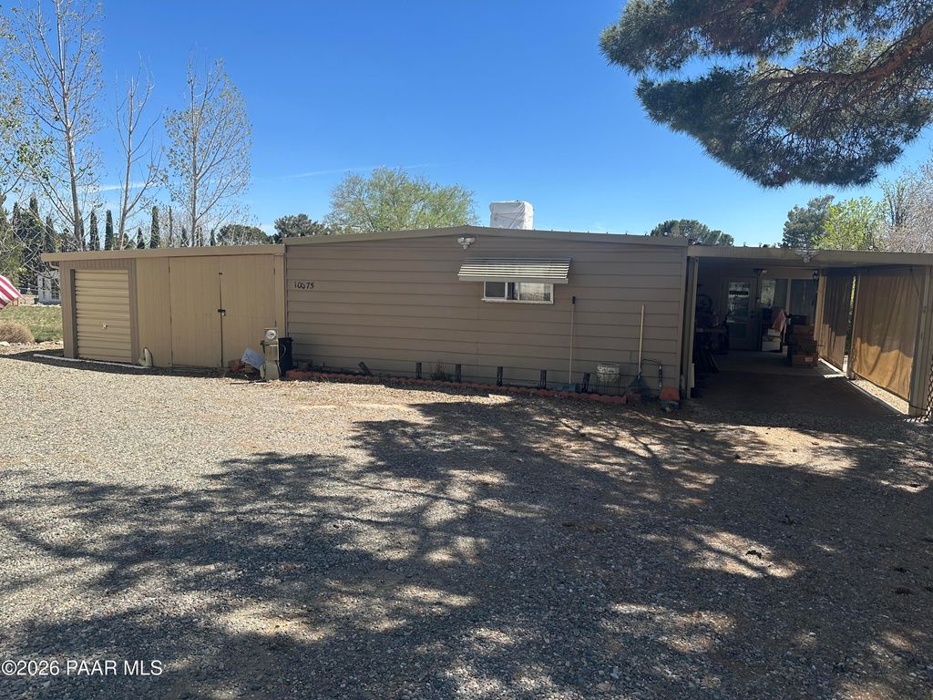 Photo of 10075 E Dapple Grey Trail, Dewey-Humboldt, AZ 86327 (MLS # 1080952)