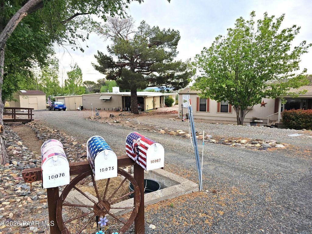 Photo of 10075 E Dapple Grey Trail, Dewey-Humboldt, AZ 86327 (MLS # 1080952)