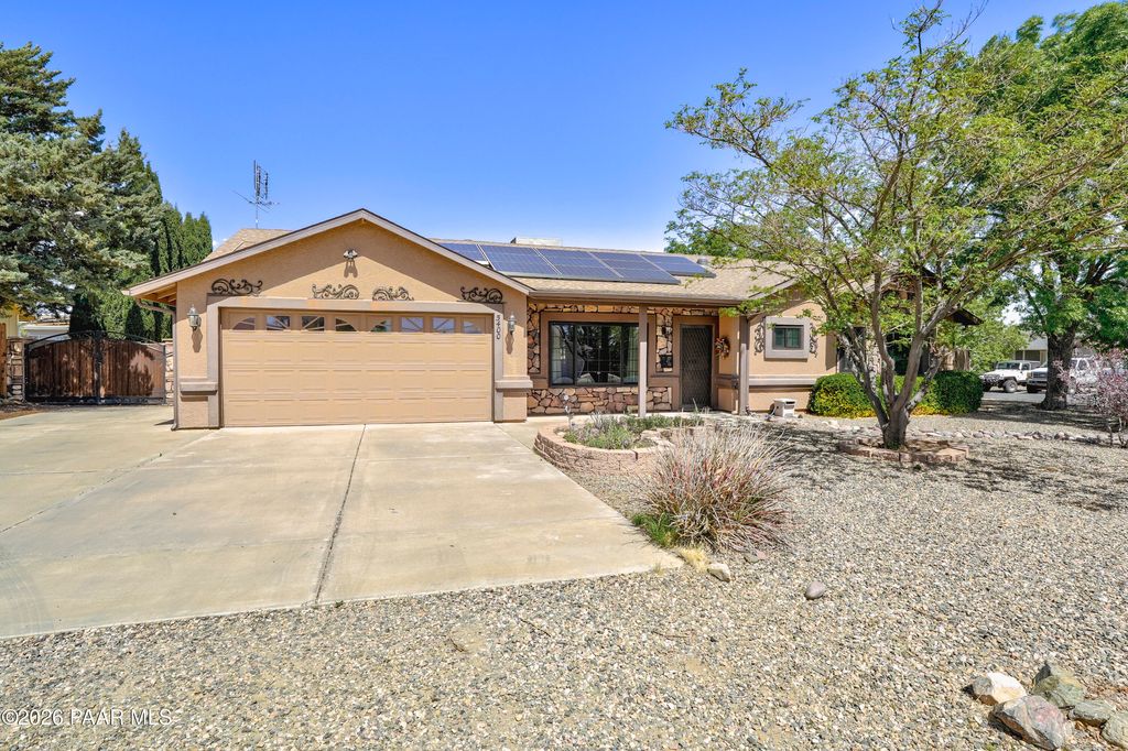 Photo of 5400 N Saddleback Drive, Prescott Valley, AZ 86314 (MLS # 1081356)