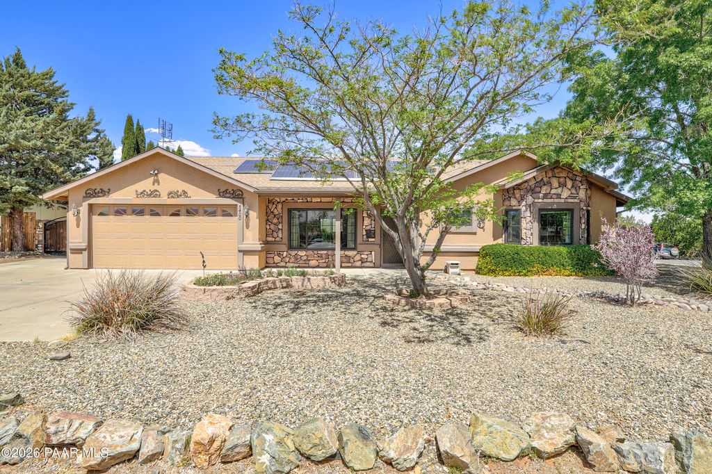 Photo of 5400 N Saddleback Drive, Prescott Valley, AZ 86314 (MLS # 1081356)