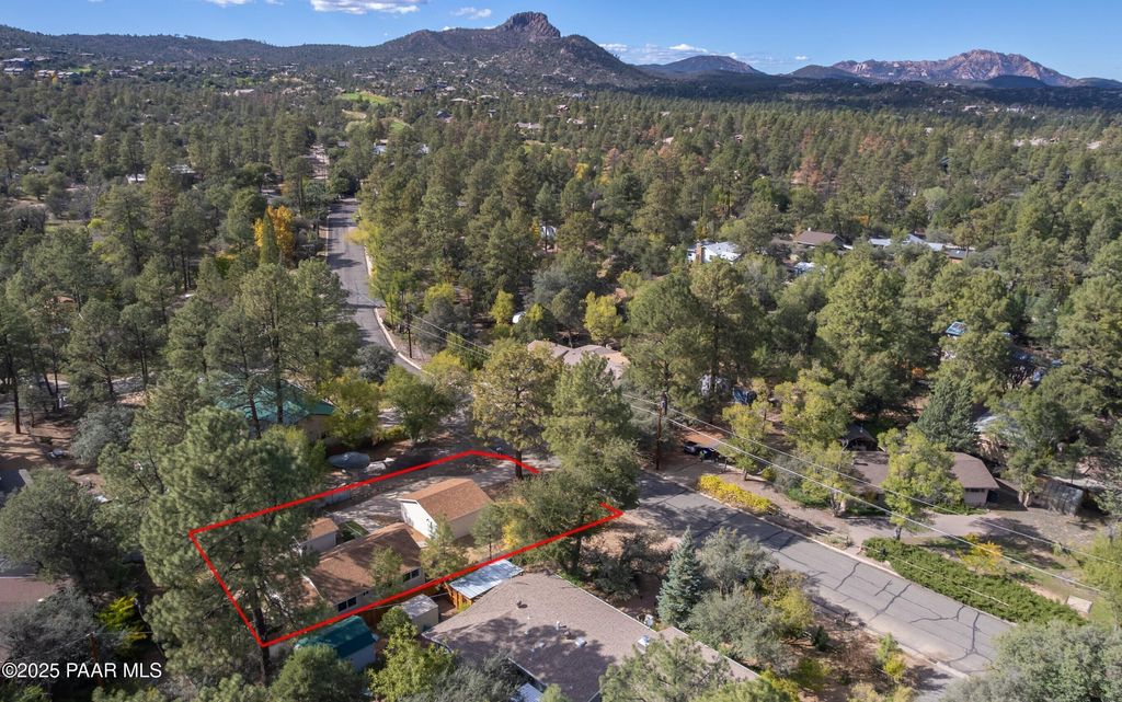 Photo of 1229 Linden Road, Prescott, AZ 86303 (MLS # 1077285)