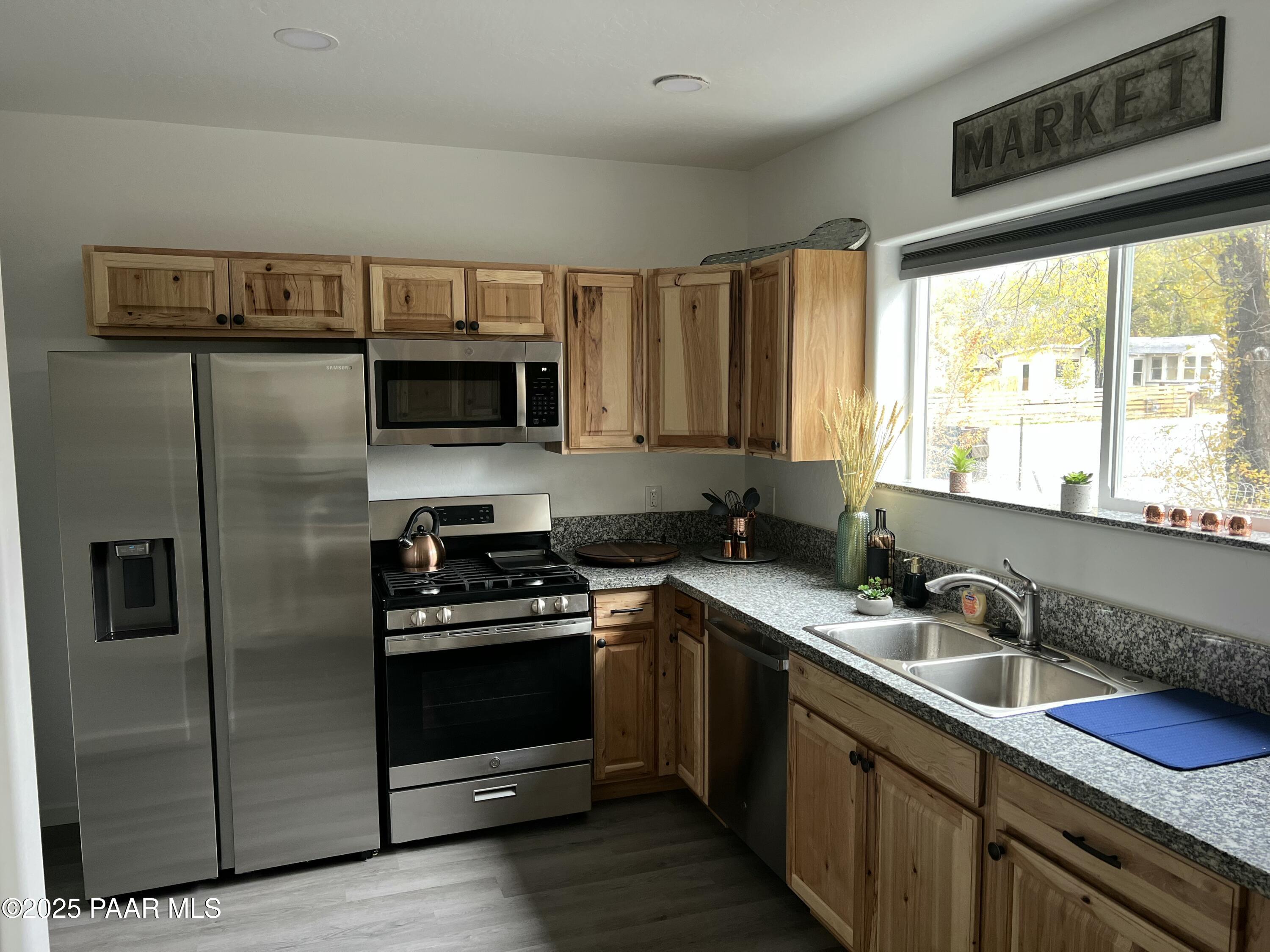 533 Dameron Drive