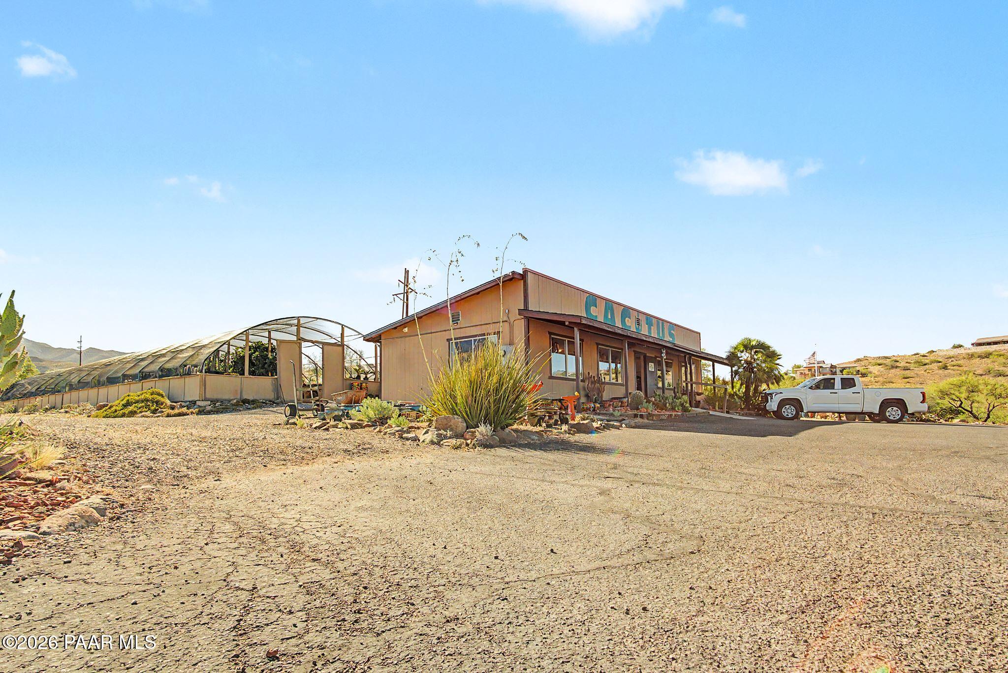 1011 Wildhorse Lane