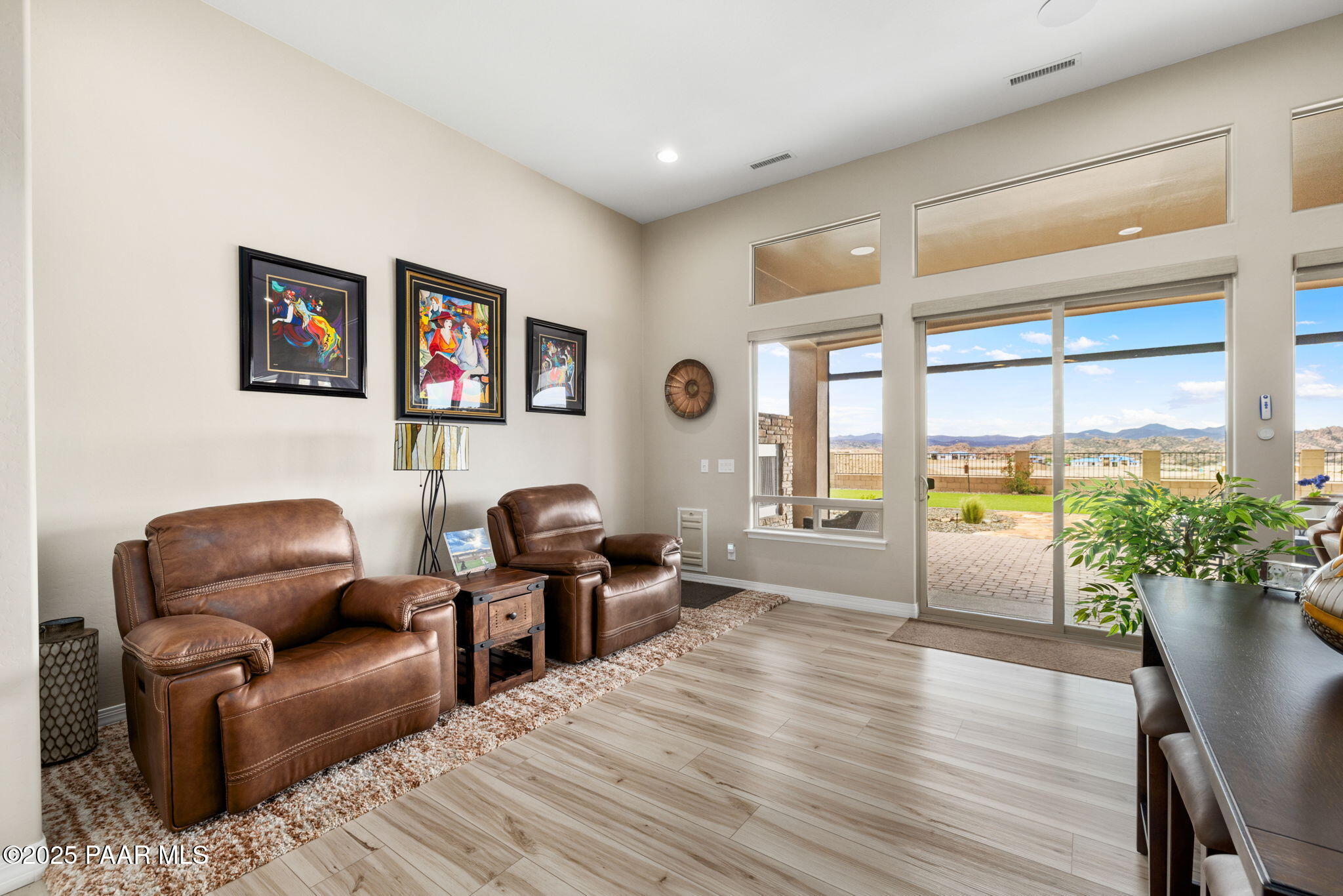 5242 High Cliff Way Way
