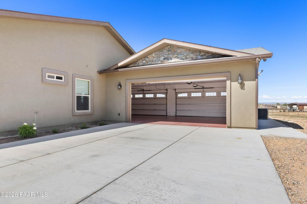 Photo of 187 S Road 1 W, Chino Valley, AZ 86323 (MLS # 1081214)