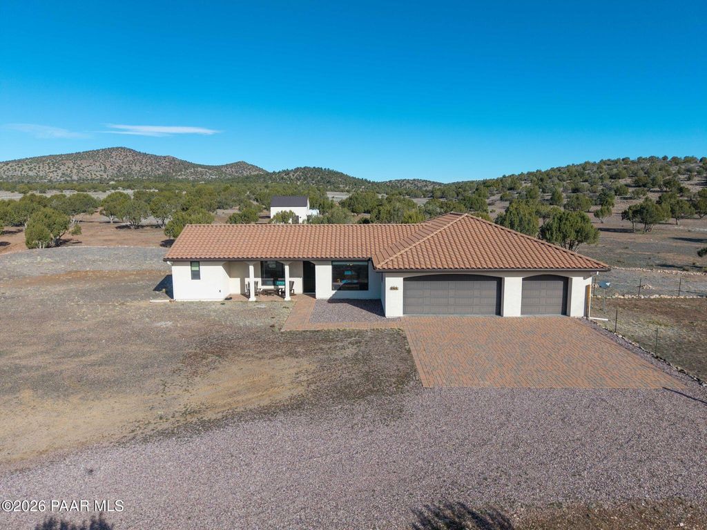 Photo of 4400 W Carriage Lane, Prescott, AZ 86305 (MLS # 1078866)