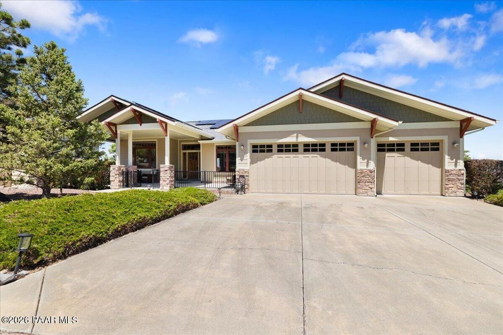Photo of 890 N Lakeview Drive, Prescott, AZ 86301 (MLS # 1081581)