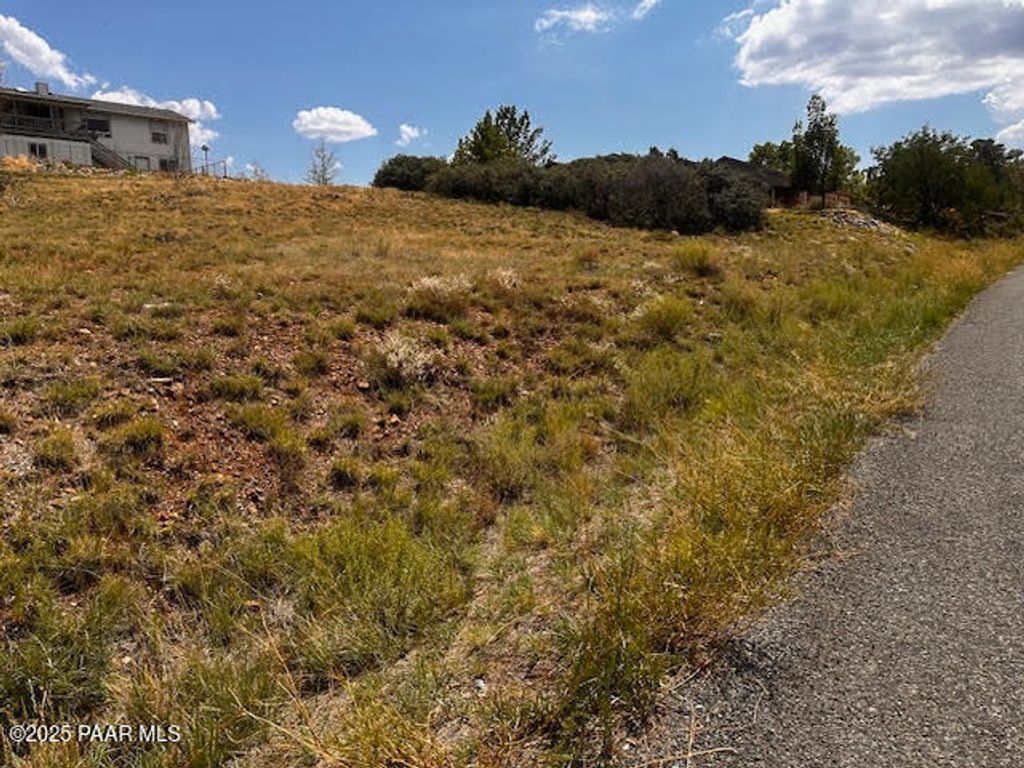 Photo of 4321 N Tonopah Drive, Prescott Valley, AZ 86314 (MLS # 1076689)