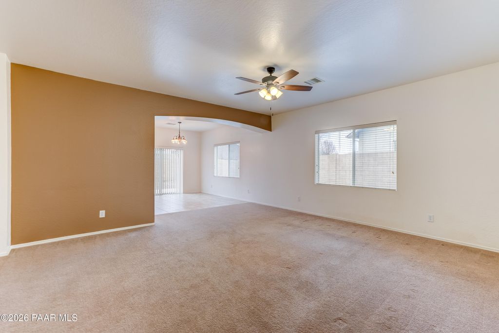 Photo of 722 N Robles Street, Dewey-Humboldt, AZ 86327 (MLS # 1078500)