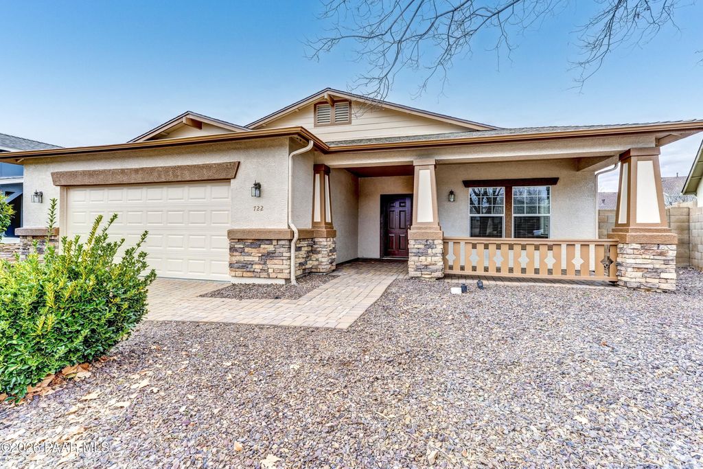 Photo of 722 N Robles Street, Dewey-Humboldt, AZ 86327 (MLS # 1078500)