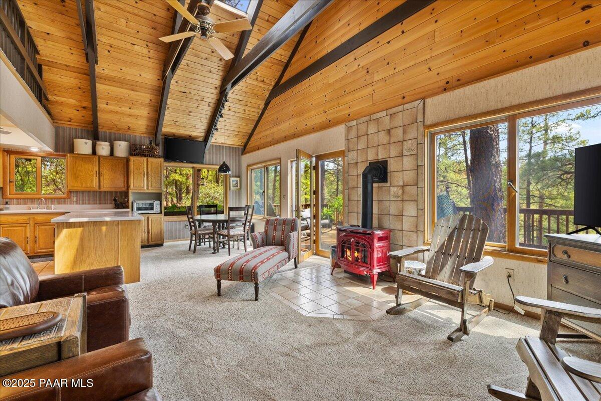 5588 W Mountain View