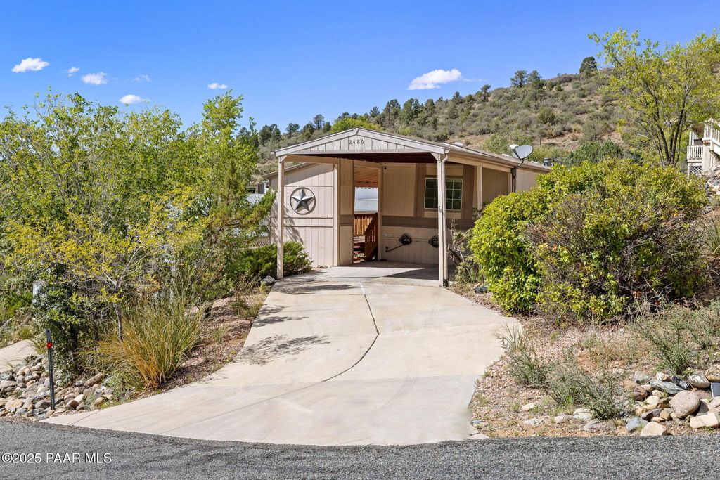 Photo of 2486 E Hilltop Road, Prescott, AZ 86301 (MLS # 1076502)