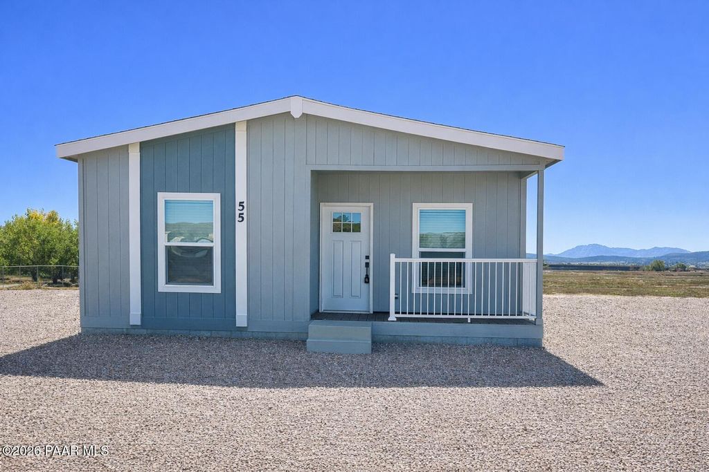 Photo of 55 W Hawaii Road, Paulden, AZ 86334 (MLS # 1080060)