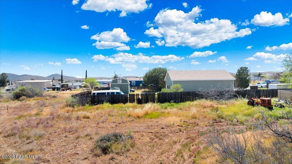 Photo of 20287 E Zaragoza Drive, Mayer, AZ 86333 (MLS # 1080587)