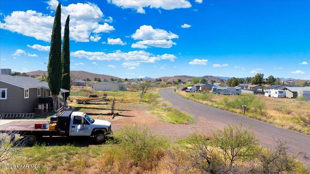 Photo of 20287 E Zaragoza Drive, Mayer, AZ 86333 (MLS # 1080587)