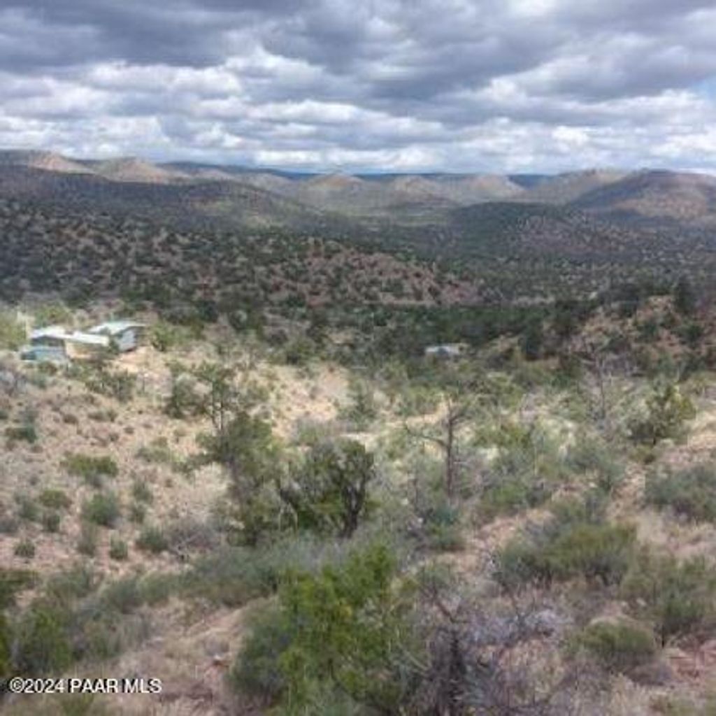 Photo of 37400 N Big View Trail, Ash Fork, AZ 86320 (MLS # 1082481)