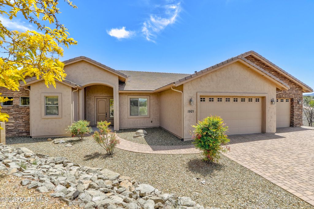 Photo of 1921 Pinnacle Lane, Prescott, AZ 86301 (MLS # 1081345)