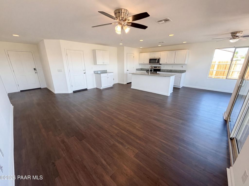 Photo of 60 W Monte Cristo Drive, Wickenburg, AZ 85390 (MLS # 1080785)