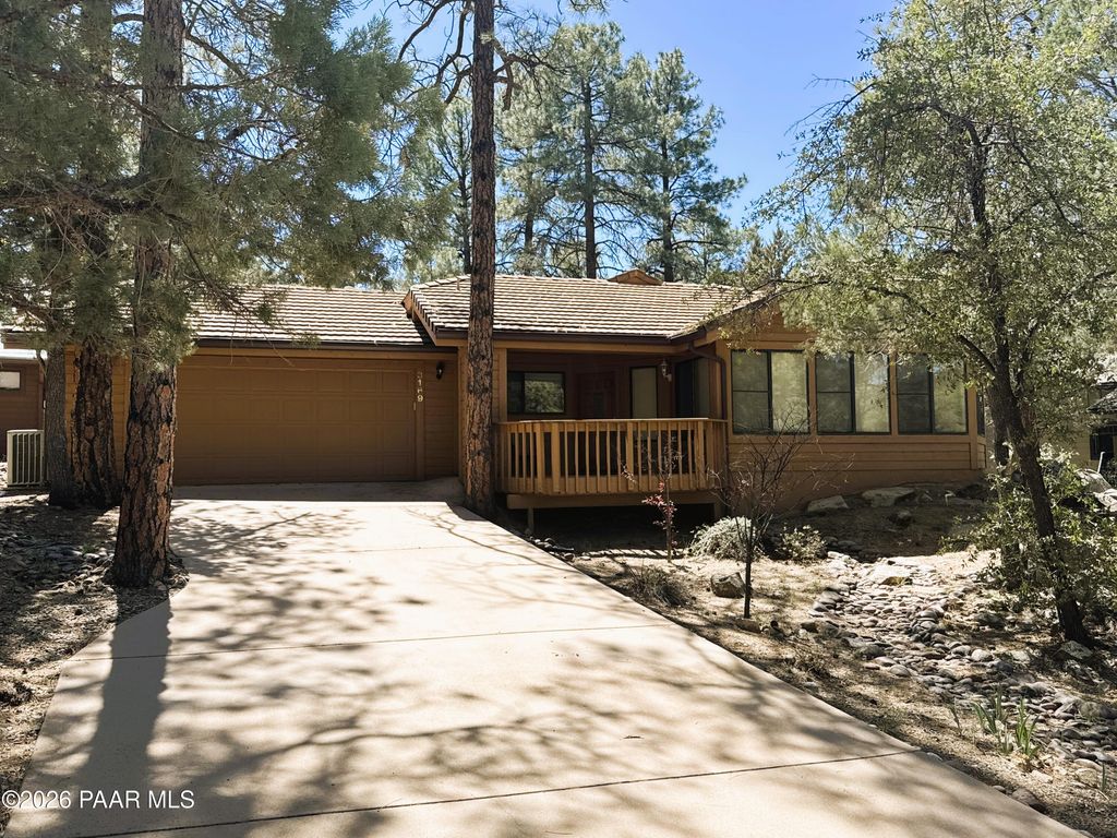 Photo of 3169 W Crestview Drive, Prescott, AZ 86305 (MLS # 1081010)