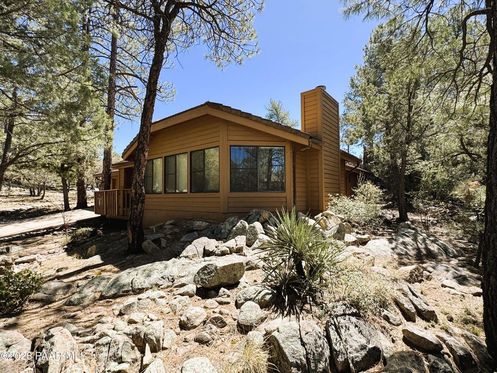 Photo of 3169 W Crestview Drive, Prescott, AZ 86305 (MLS # 1081010)