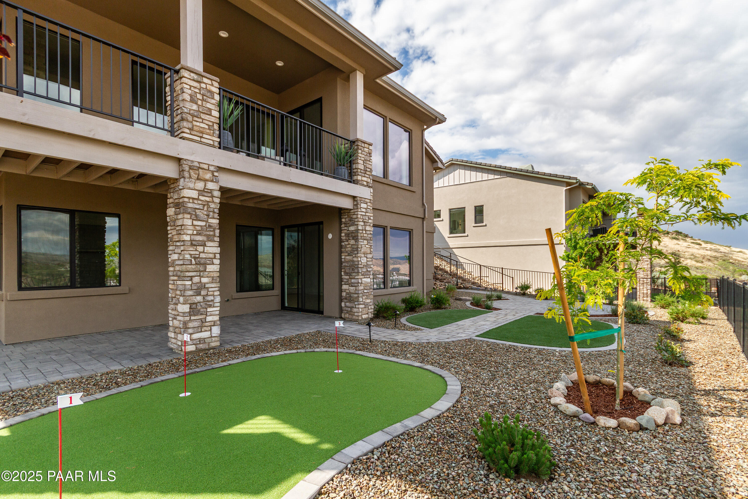 1183 Irwin Way