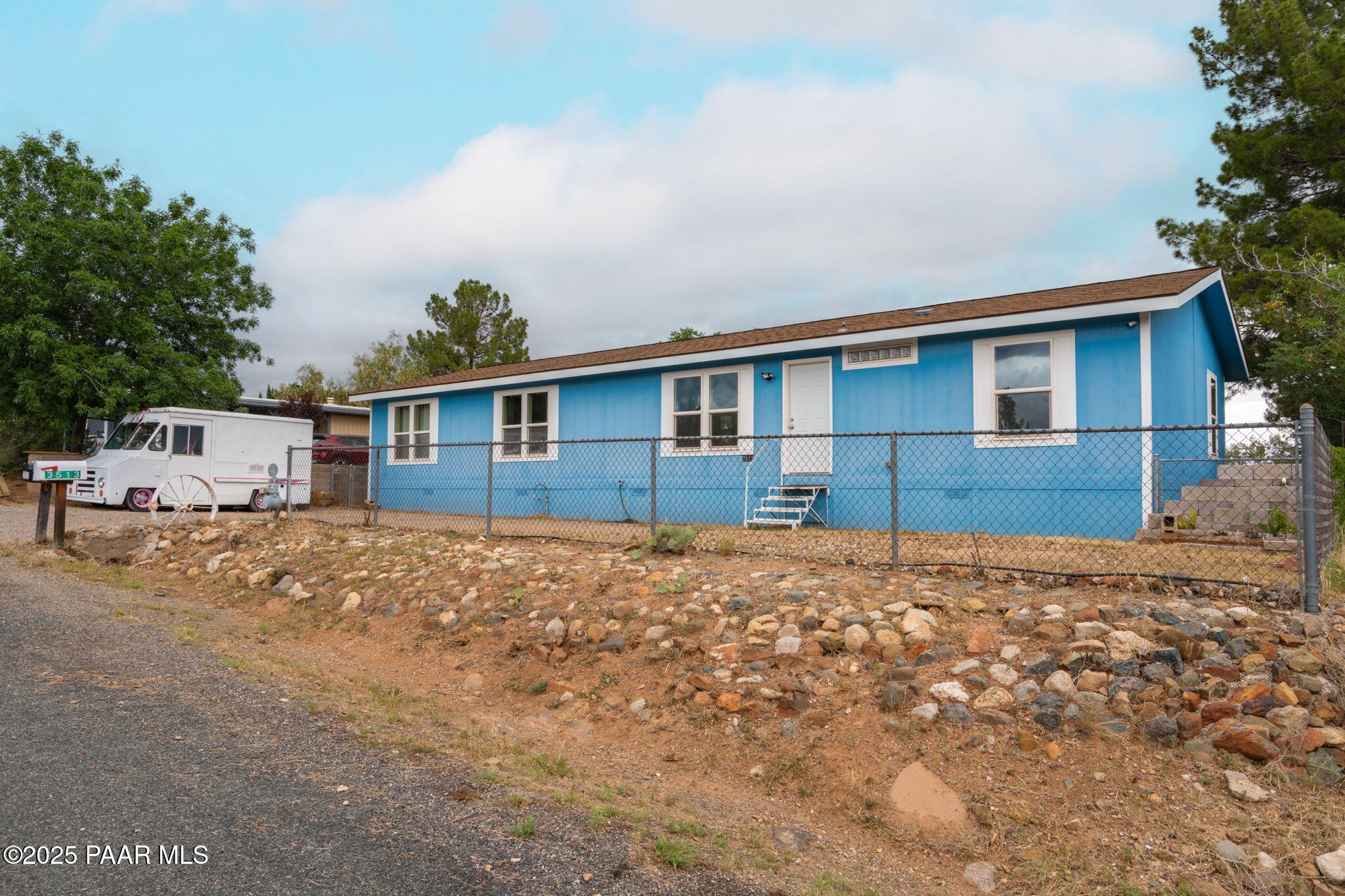 3512 E Granite Drive