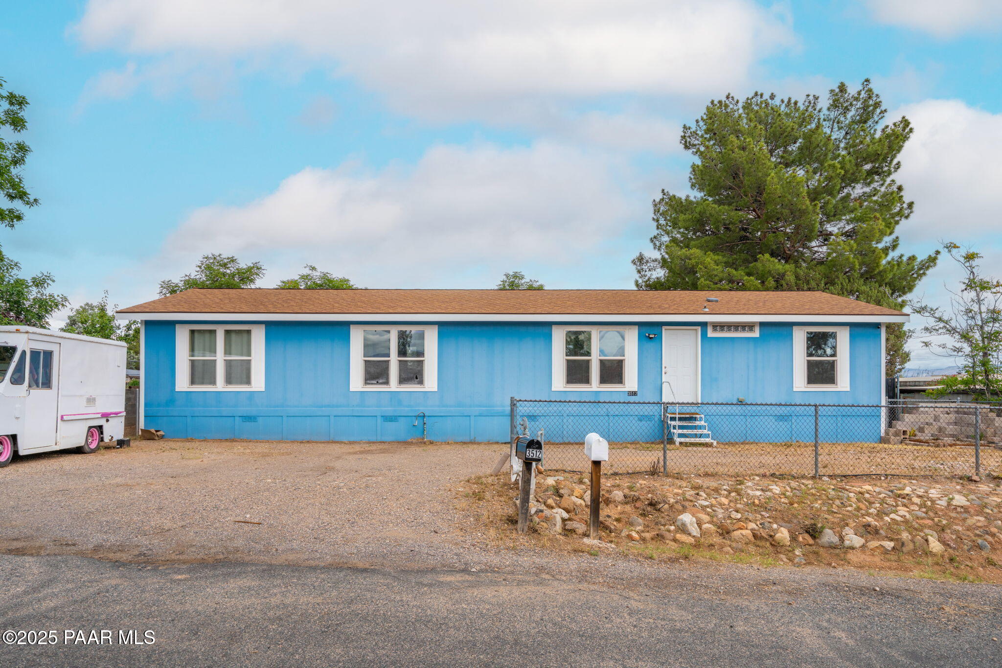 3512 E Granite Drive