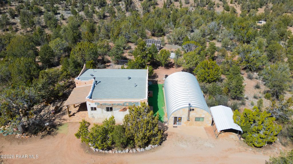 Photo of 43276 N Hallelujah Lane, Seligman, AZ 86337 (MLS # 1080354)