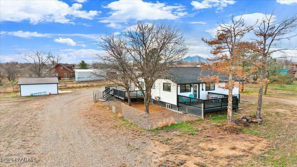 Photo of 1143 Sierra Vista Drive, Chino Valley, AZ 86323 (MLS # 1078589)