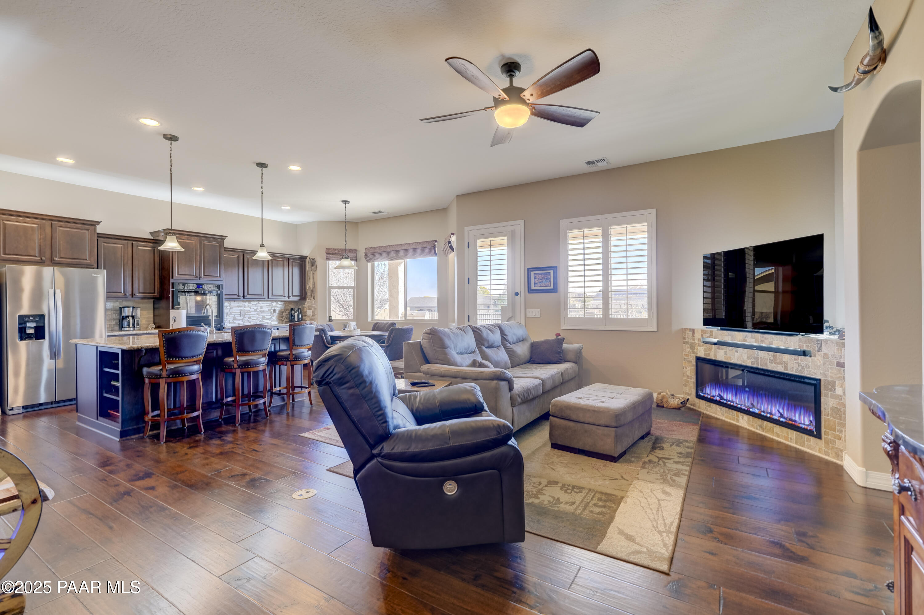 Prescott Valley, Arizona 86314, United States, 4 Bedrooms Bedrooms, ,3 BathroomsBathrooms,Residential,Active,248305