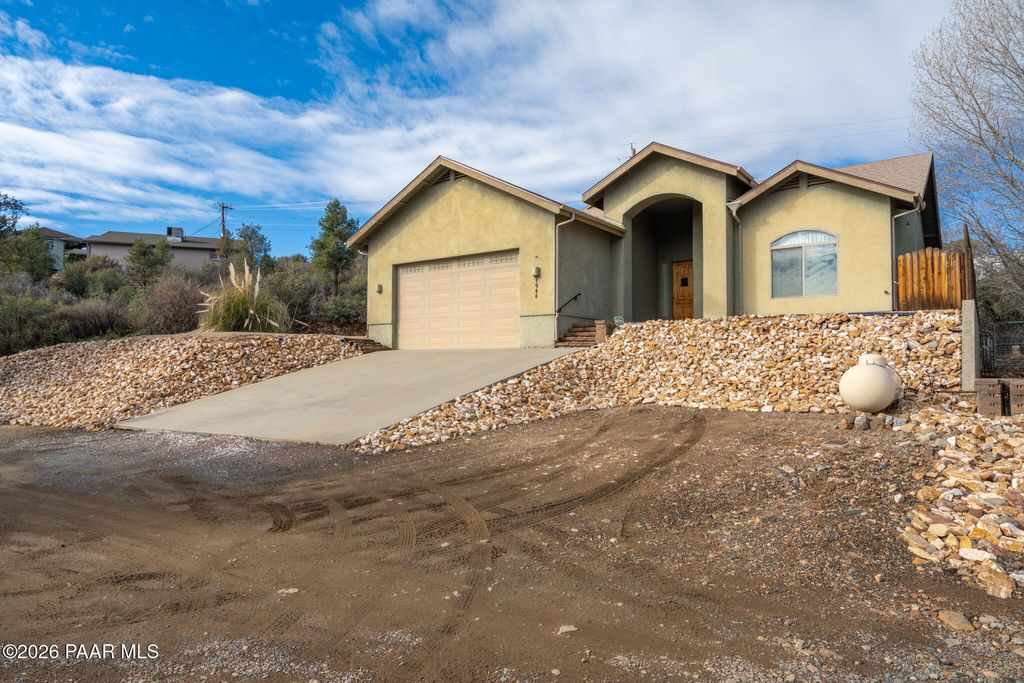 Photo of 1944 N Lapis Drive, Prescott, AZ 86301 (MLS # 1079716)