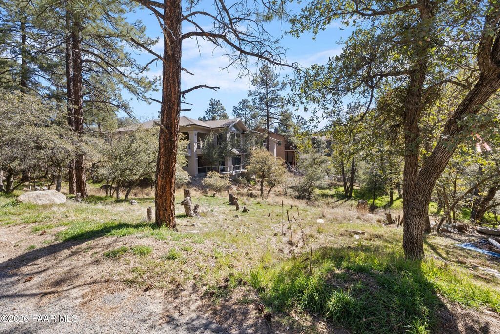 Photo of 627 Maricopa Drive, Prescott, AZ 86303 (MLS # 1079915)