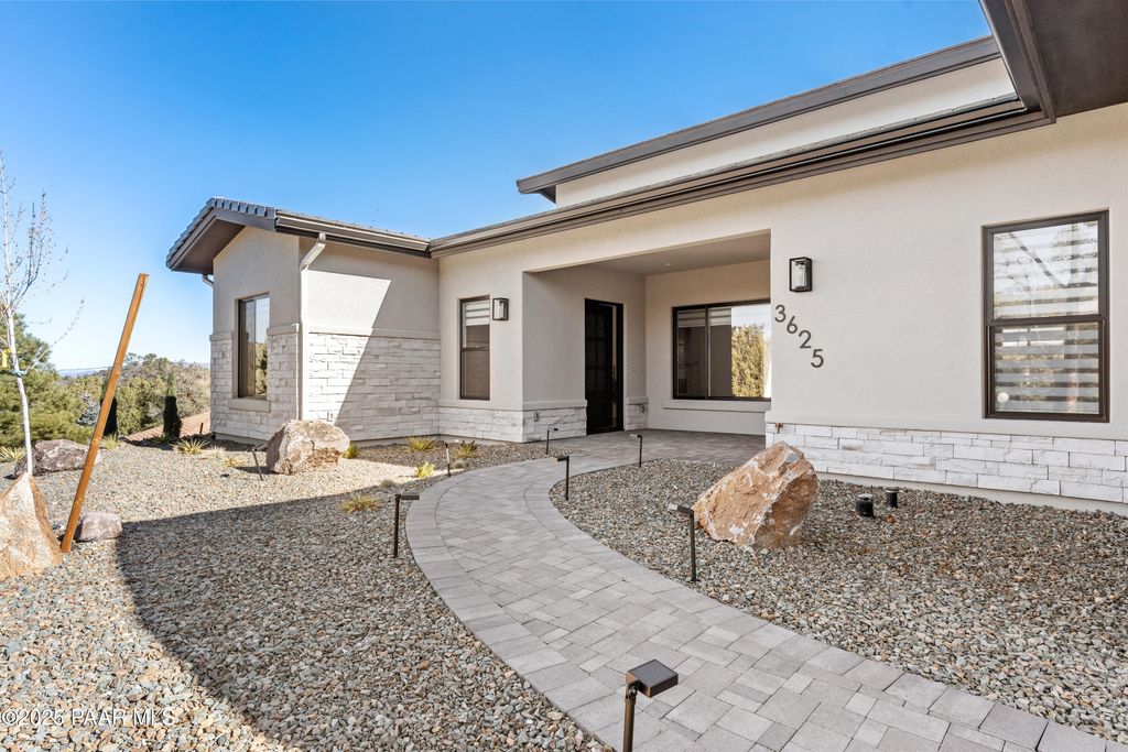 Photo of 3625 Liese Drive, Prescott, AZ 86303 (MLS # 1078291)