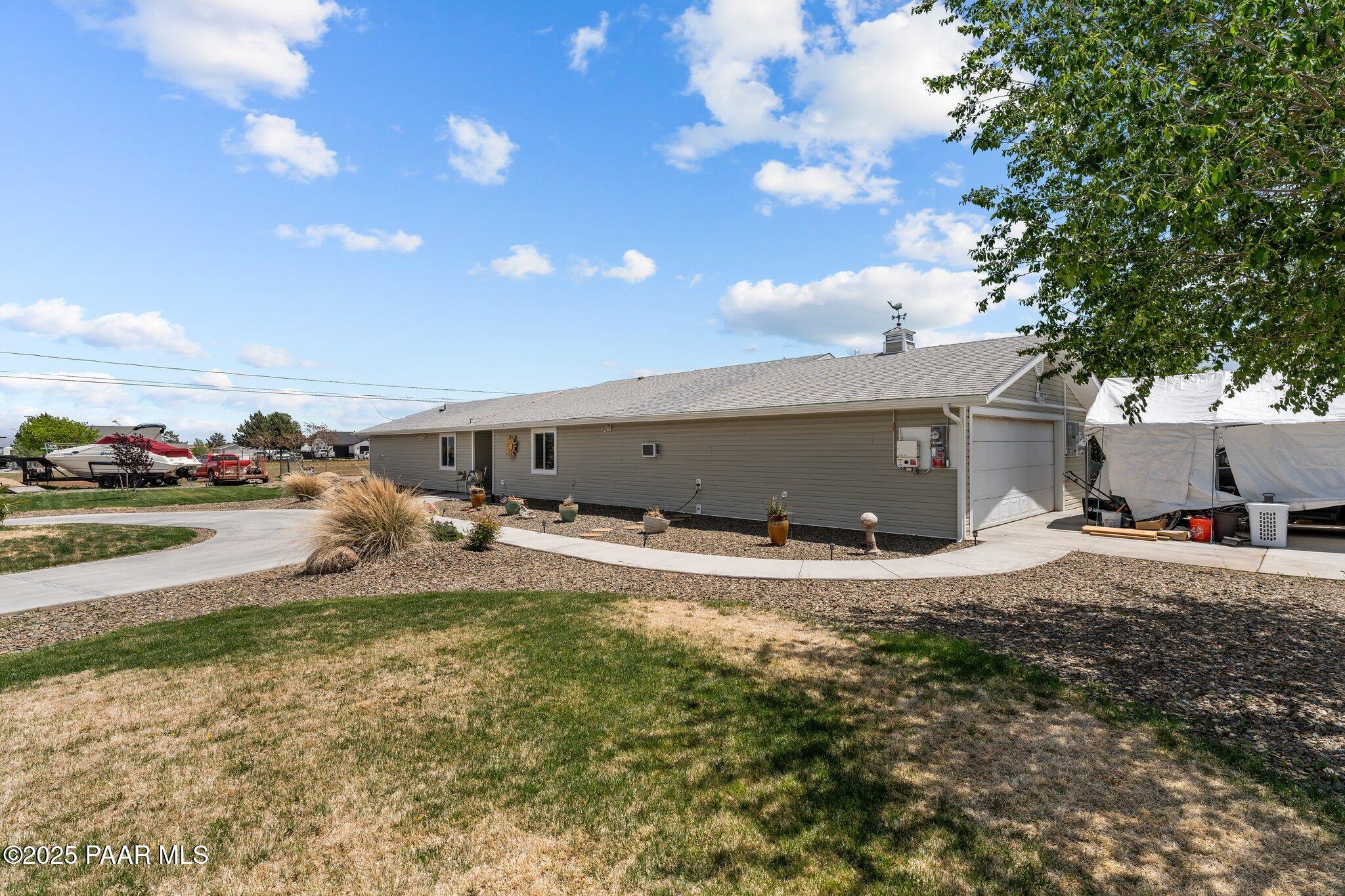 3161 N Valley View Drive