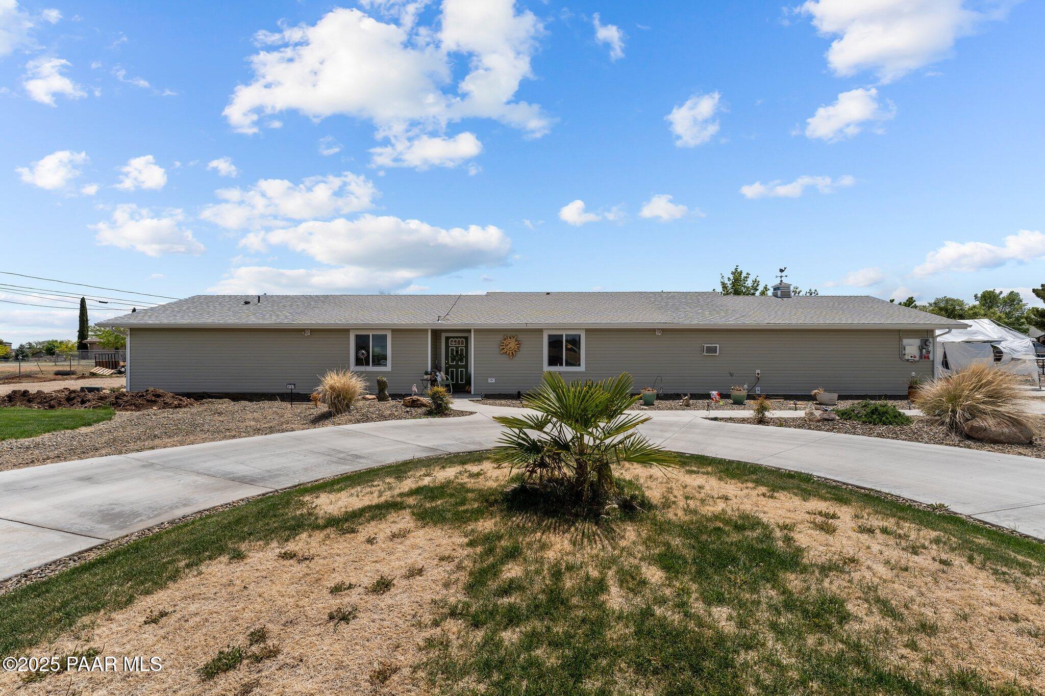 3161 N Valley View Drive