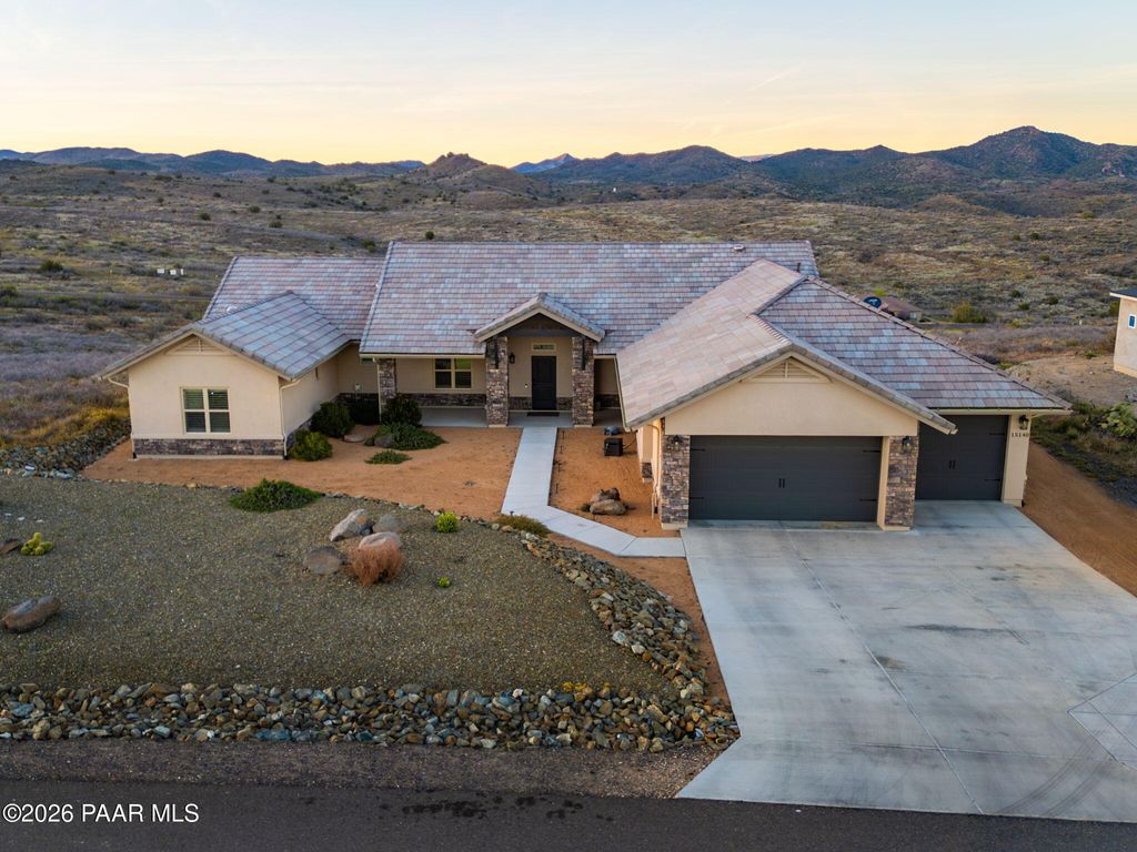 Photo of 15140 E Countryside Road, Mayer, AZ 86333 (MLS # 1080516)
