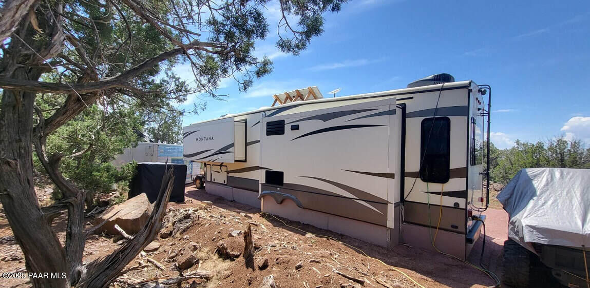 11200 Six Shooter Trail