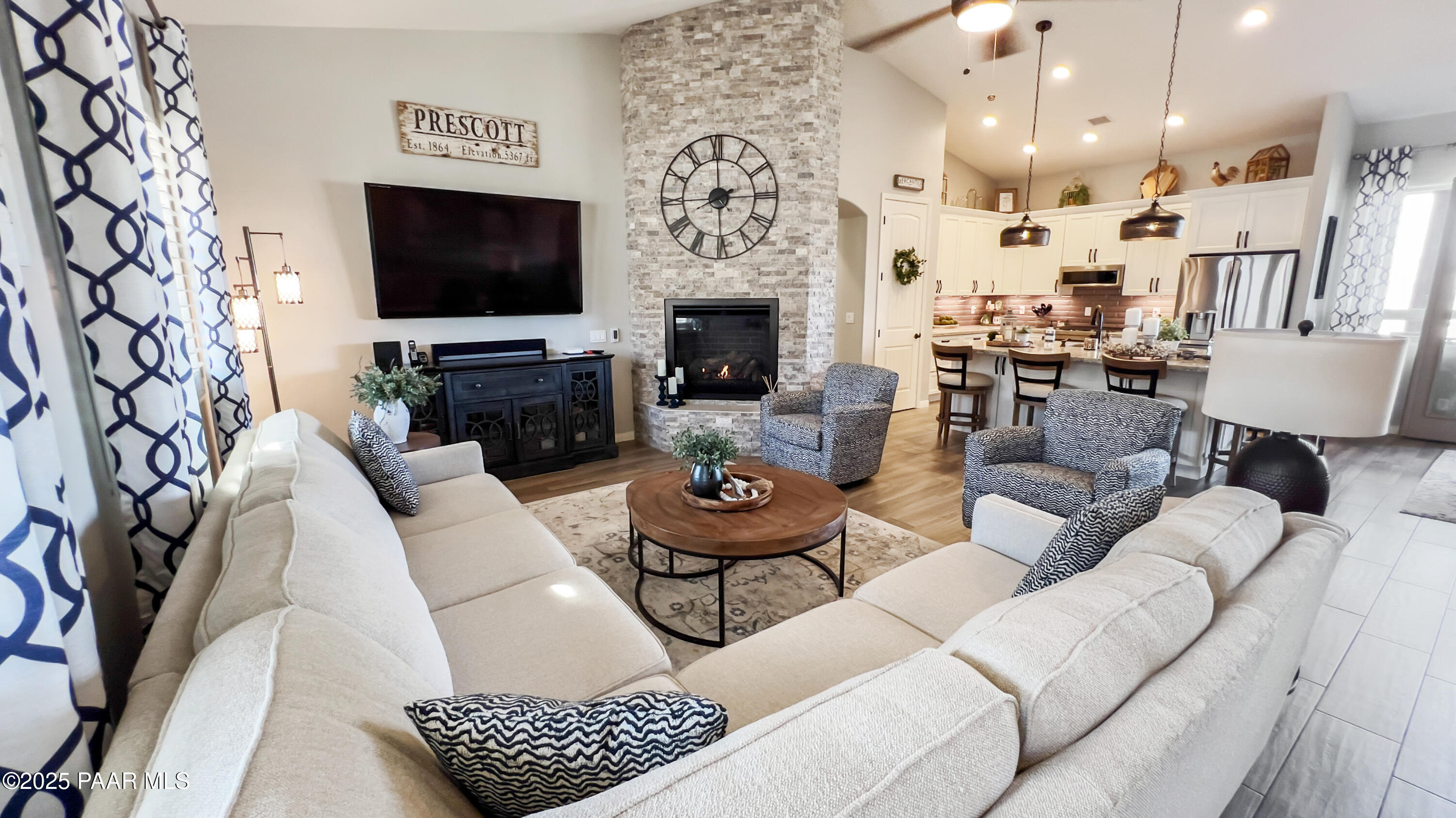 4374 Hornet Drive
