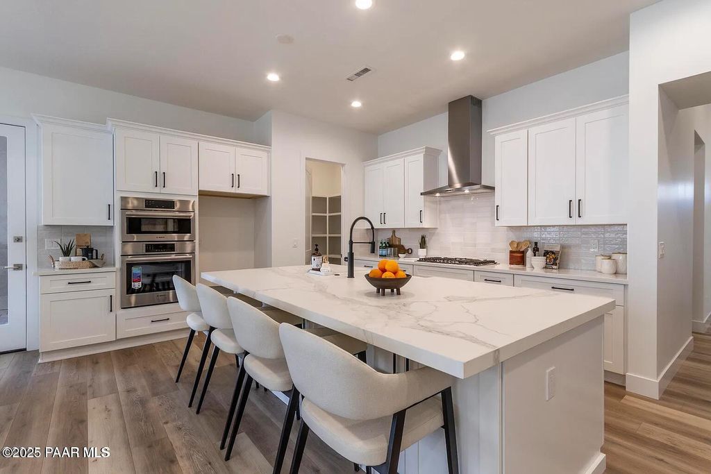 Photo of 1124 S Lakeview Drive, Prescott, AZ 86301 (MLS # 1077287)