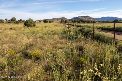 Photo of 00 S Bandit Ridge, Prescott, AZ 86305 (MLS # 1079840)