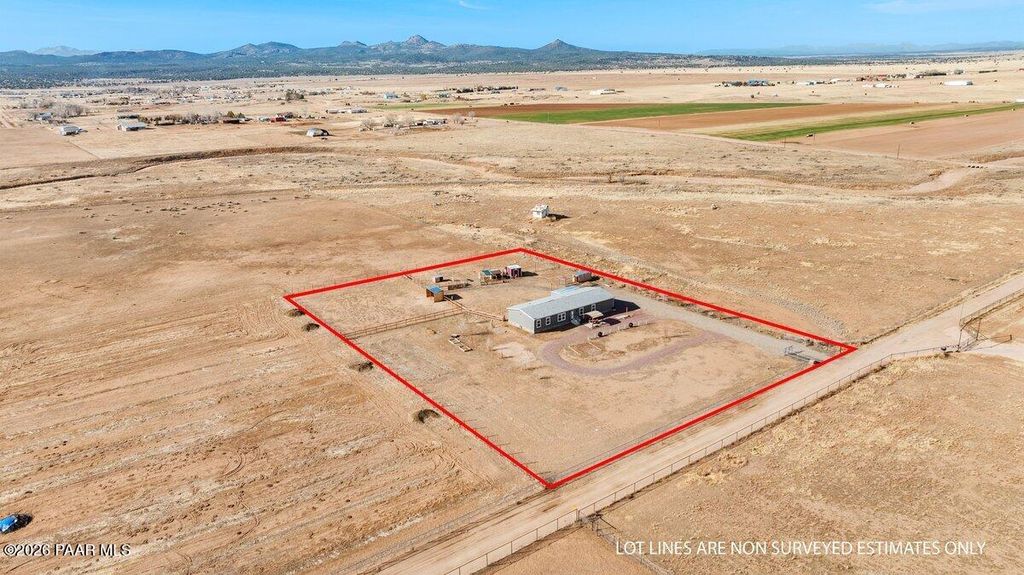 Photo of 2795 W Bingham Boulevard, Paulden, AZ 86334 (MLS # 1081516)