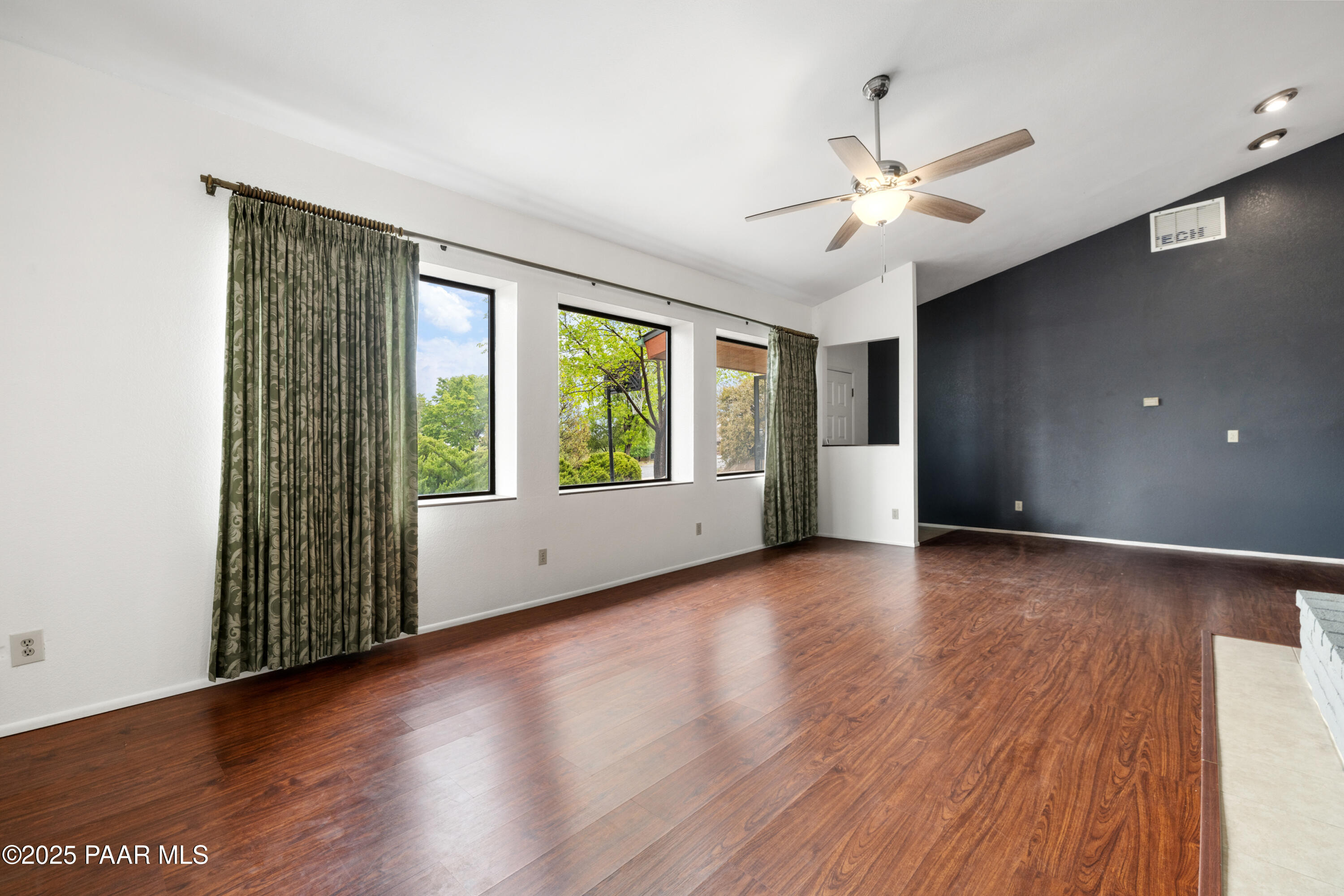 742 Meadowlark Lane