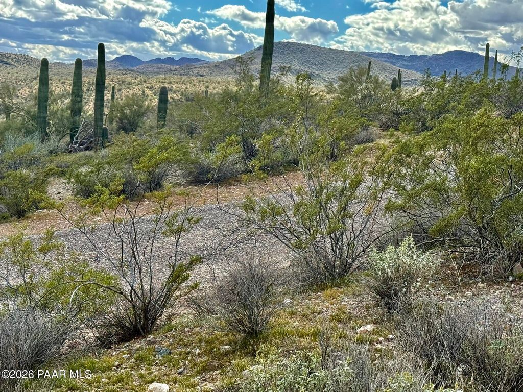 Photo of Xx00 W Grand Avenue, Morristown, AZ 85342 (MLS # 1079719)