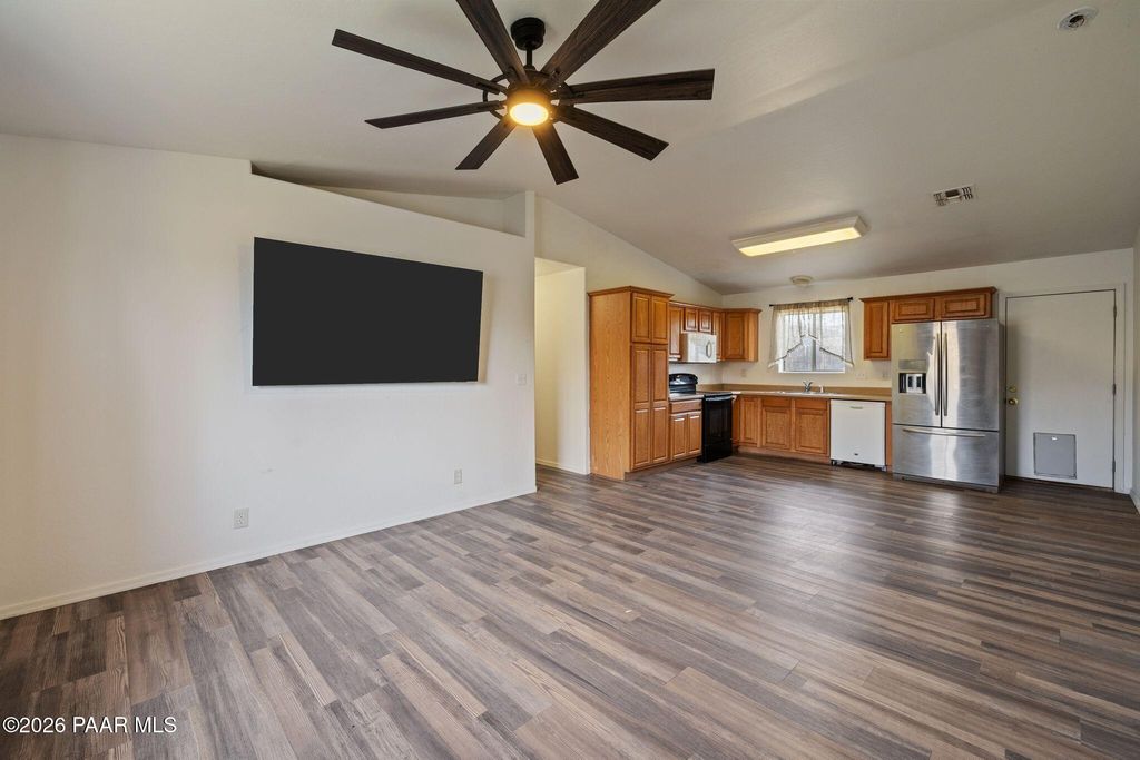 Photo of 24470 N Yosemite Street, Paulden, AZ 86334 (MLS # 1080941)