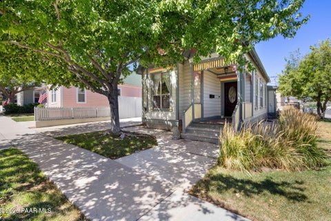 Photo of 240 N Pleasant Street, Prescott, AZ 86301 (MLS # 1084875)