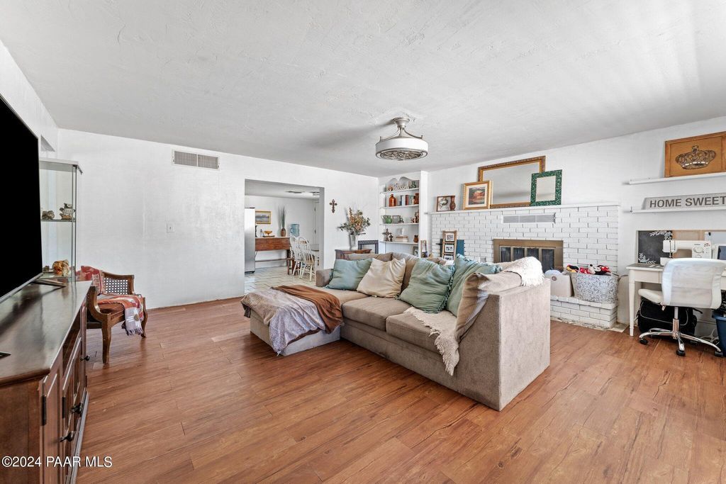 Photo of 331 W Center Street, Wickenburg, AZ 85390 (MLS # 1082111)