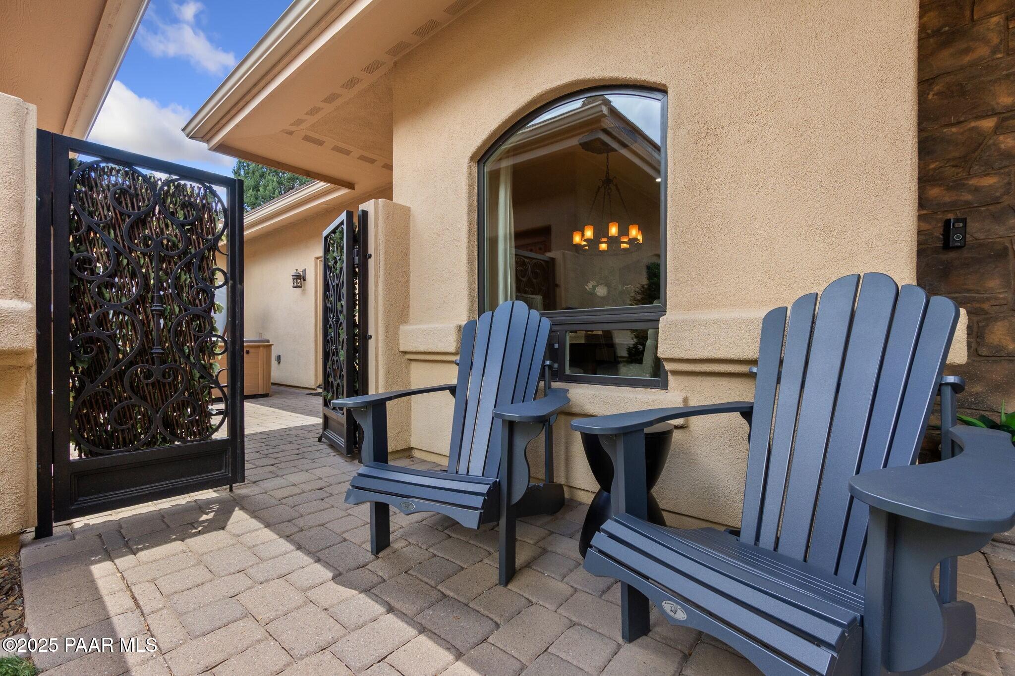 26 N Woodridge Circle