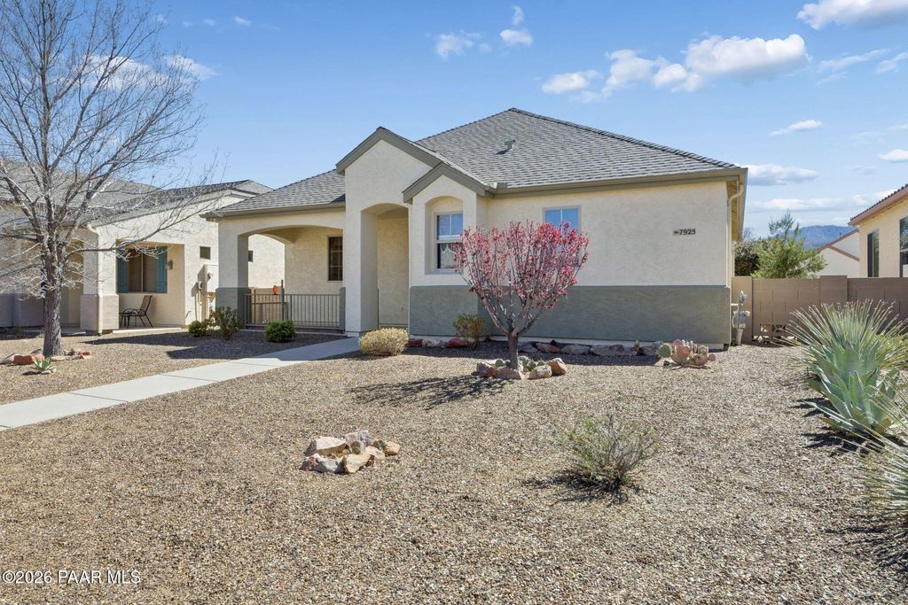 Photo of 7925 E Thistle Drive, Prescott Valley, AZ 86314 (MLS # 1080271)