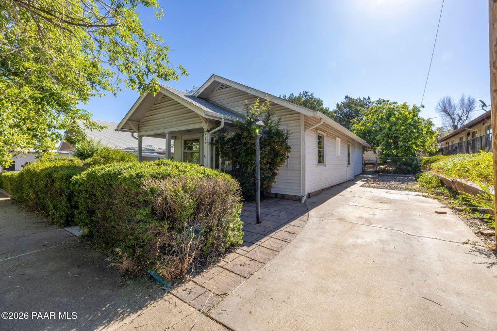 Photo of 329 N Pleasant Street, Prescott, AZ 86301 (MLS # 1083683)