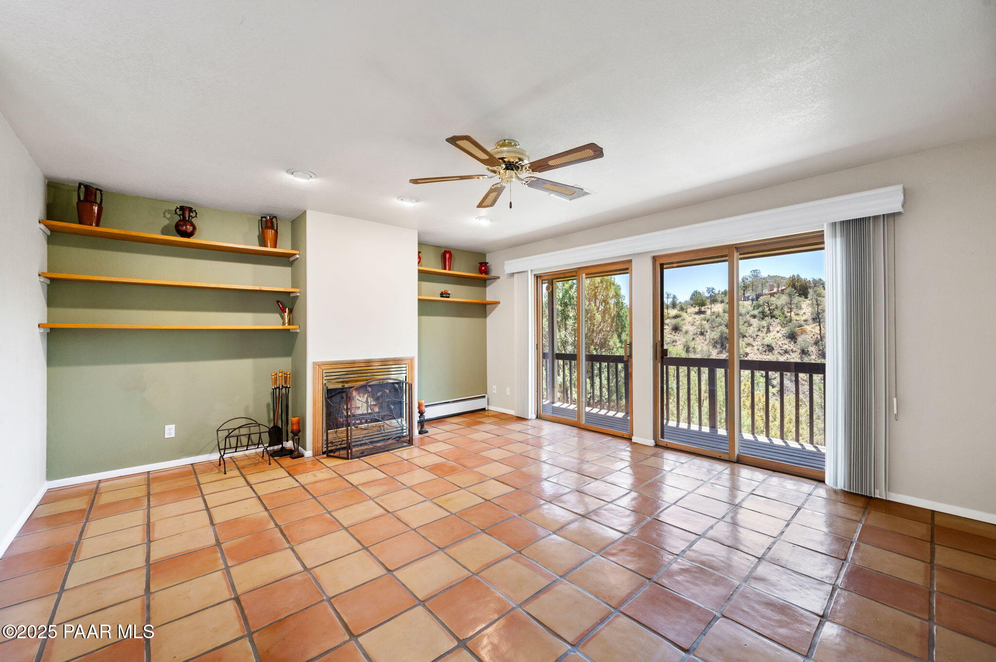 4885 Hornet Drive